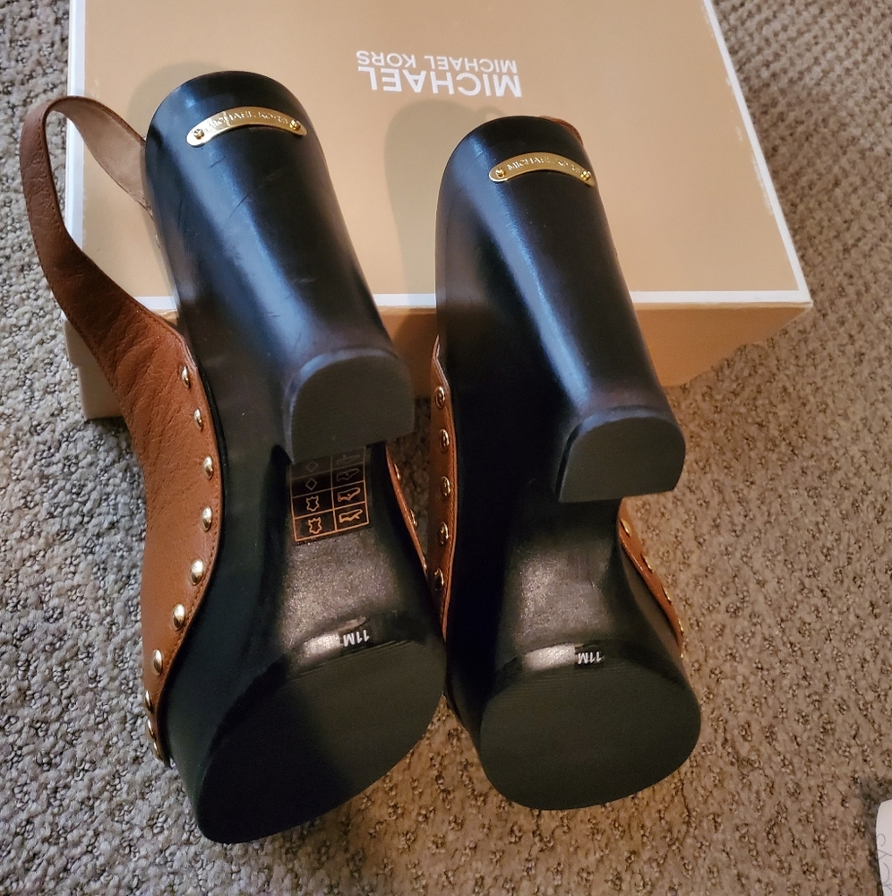 Michael Kors Shoes - Picture 3 of 6